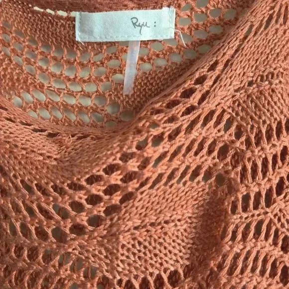 Ryu oversized boho style coral knit beach coverup tunic poncho top - Picture 4 of 11